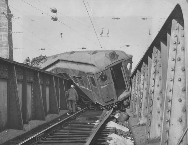 Philadelphia Evening Bulletin, Train Crash, Philadelphia (Pa.), n.d., b/w photograph, Temple University Libraries, Special Collections Research Center, accessed July 23, 2026, http://digital.library.temple.edu/cdm/ref/collection/p15037coll3/id/67183.